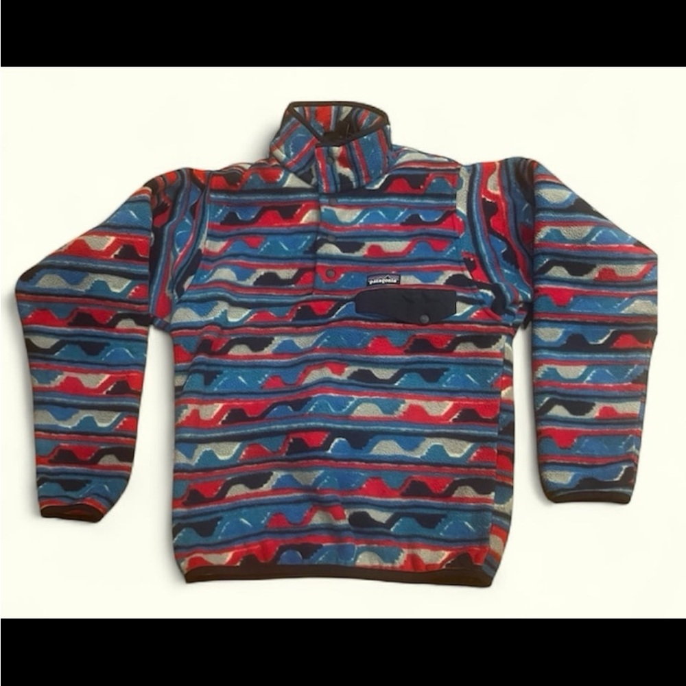Patagonia Synchilla Fleece in Blue and Red. Unisex